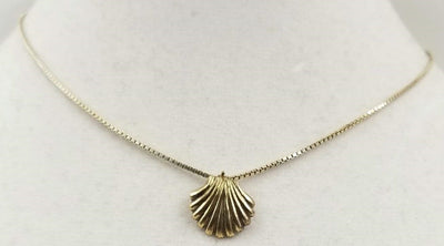 Sterling silver, gold-washed, shell necklace. 15.5
