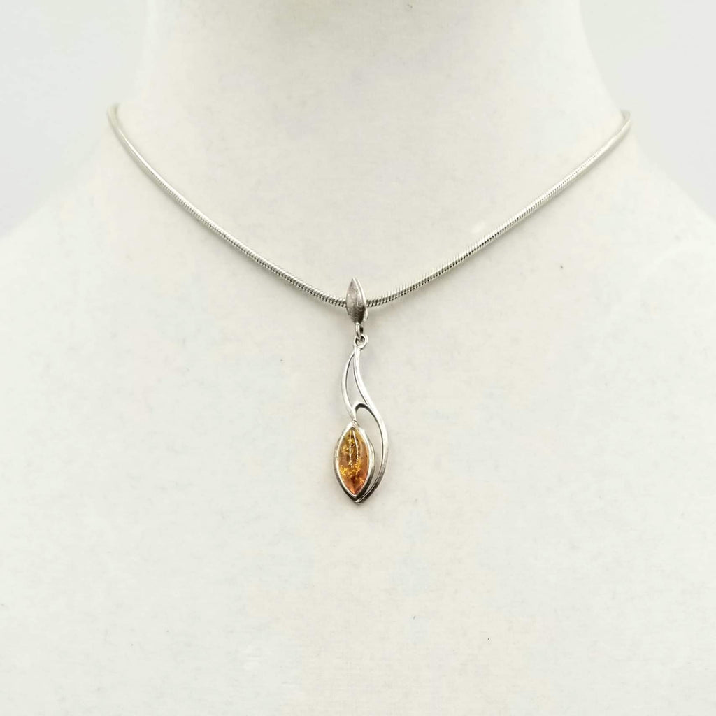 Sterling Silver, Baltic amber pendant choker.14.75" Length.